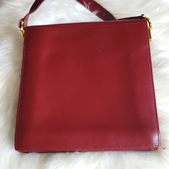 Cartier - Picture 3 of 17